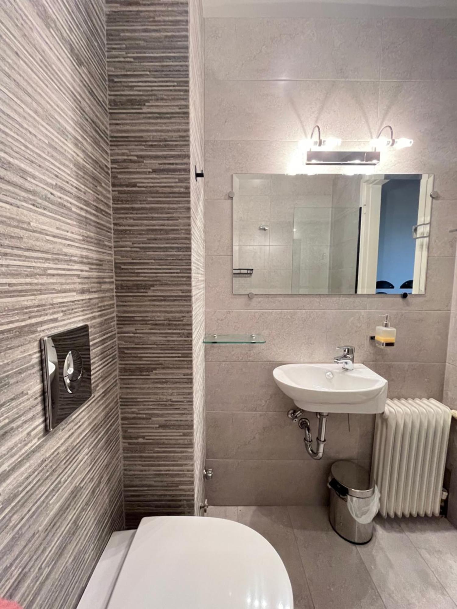 Sm Athens Apartment Ngoại thất bức ảnh